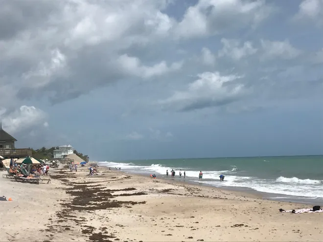 Pilihan Staf: Editor Berita dan Visual Terkini Laura Lemmon suka bersantai di pantai-pantai ini
