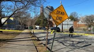 Dua orang ditembak di pusat rekreasi Atlanta, tersangka ditahan setelah seorang petugas APD yang sedang tidak bertugas turun tangan.